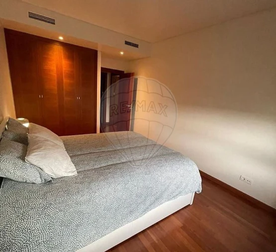 Apartamento T2 para Arrendamento em Sacavém e Prior Velho Foto 17