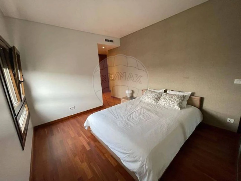 Apartamento T2 para Arrendamento em Sacavém e Prior Velho Foto 15