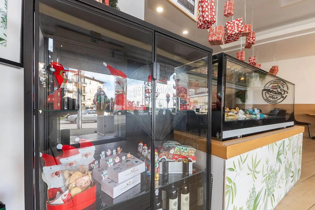 Negócio para Venda em Fânzeres e São Pedro da Cova Foto 19