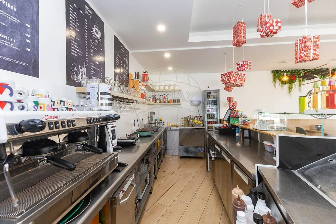 Negócio para Venda em Fânzeres e São Pedro da Cova Foto 25