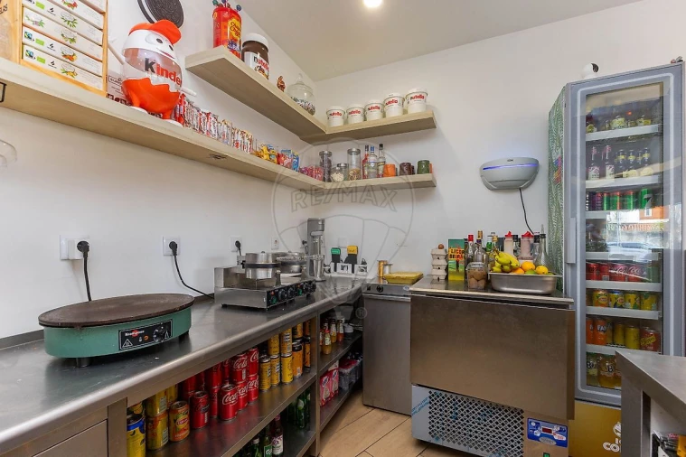 Negócio para Venda em Fânzeres e São Pedro da Cova Foto 24