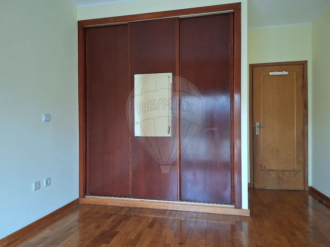 Apartamento T2 para Venda em Cidade da Maia Foto 14