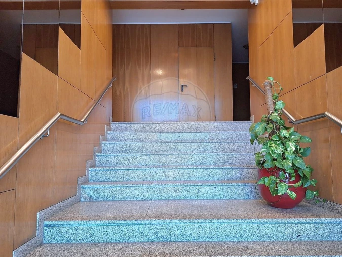 Apartamento T2 para Venda em Cidade da Maia Foto 20