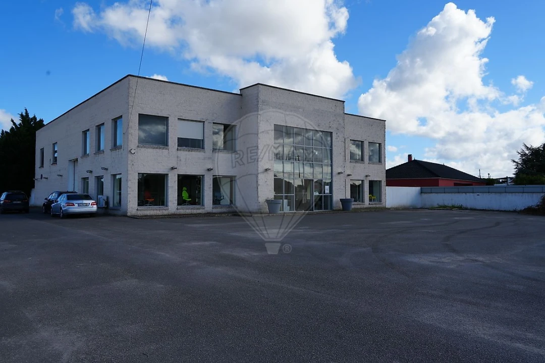 Loja para Arrendamento em Quinta do Anjo Foto 3