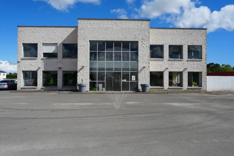 Loja para Arrendamento em Quinta do Anjo Foto 5