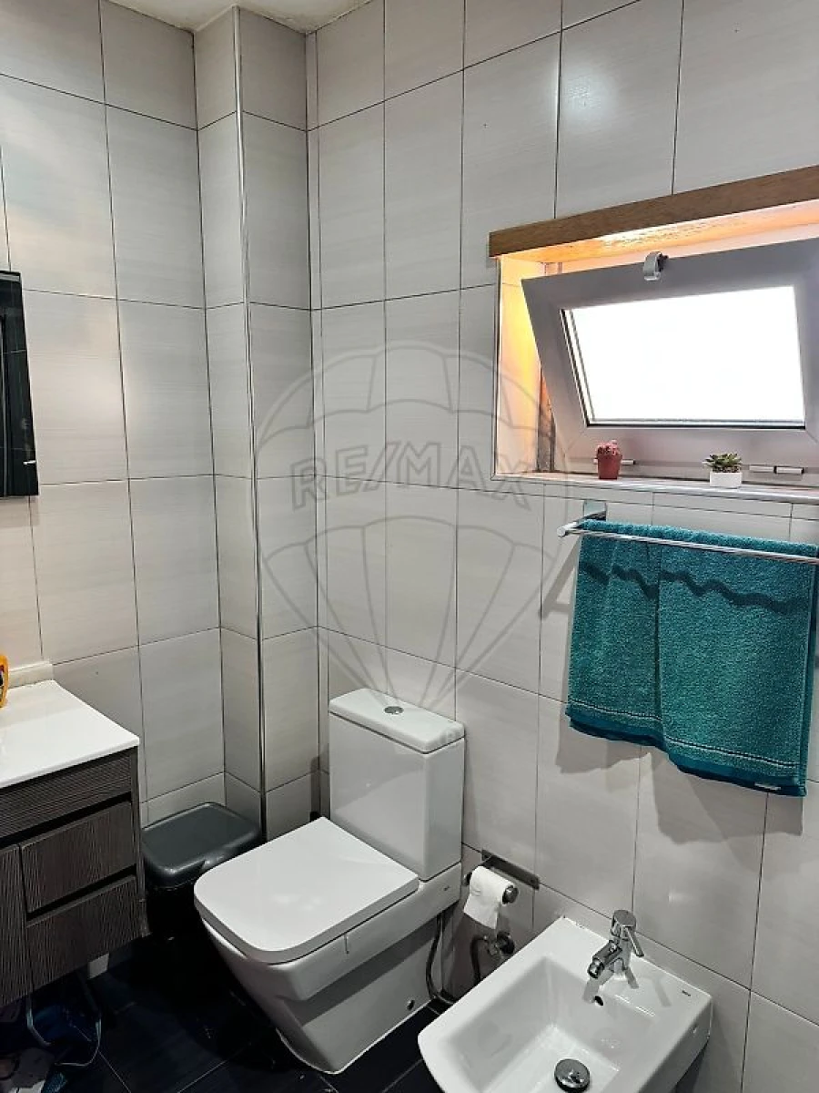Apartamento T3 para Venda em Carregado e Cadafais Foto 13