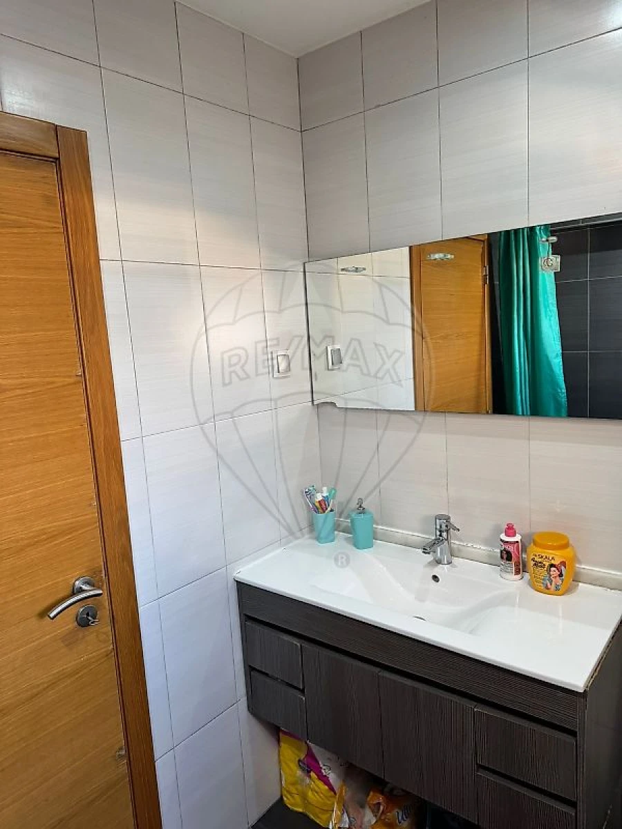 Apartamento T3 para Venda em Carregado e Cadafais Foto 15