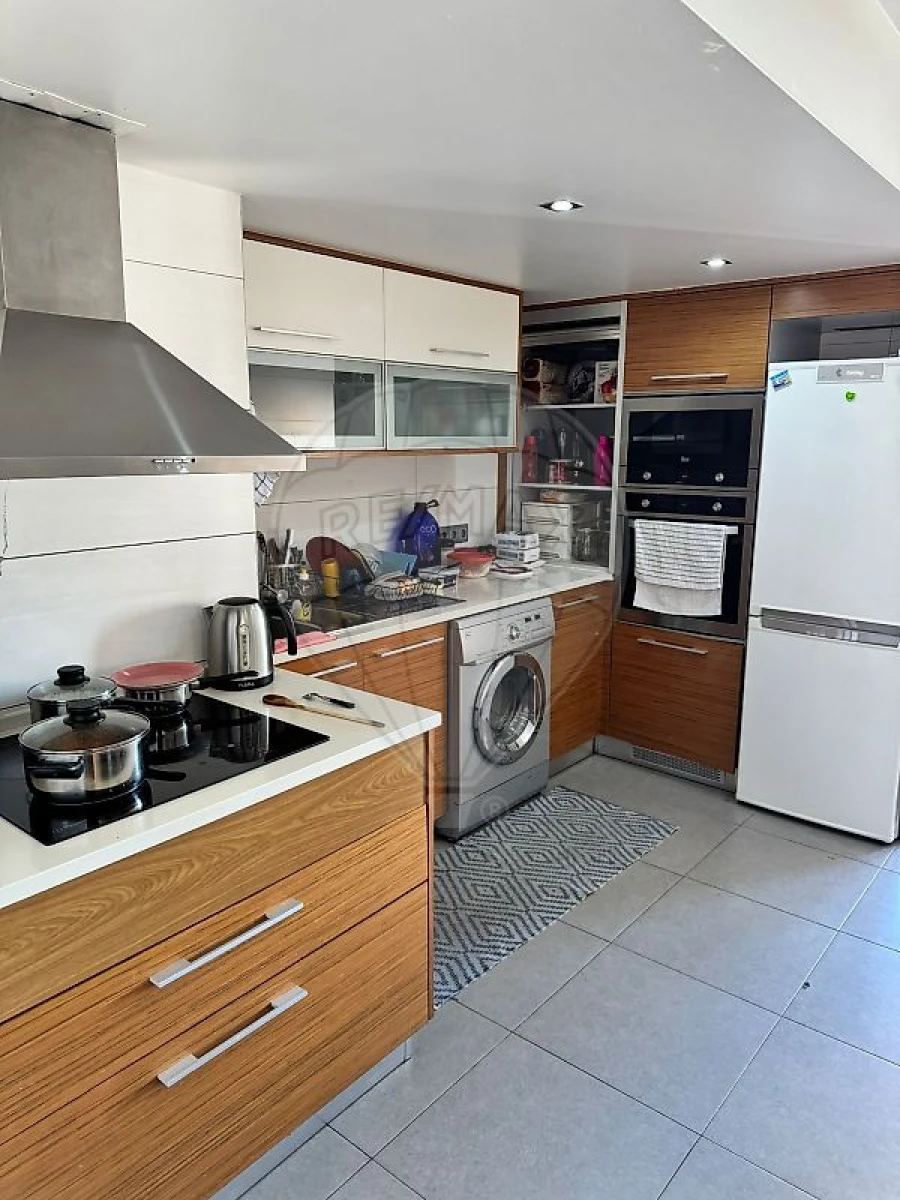 Apartamento T3 para Venda em Carregado e Cadafais Foto 6