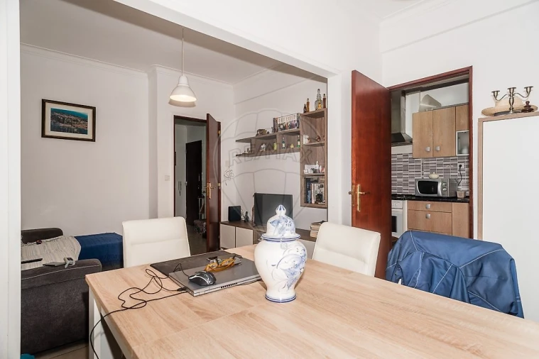 Apartamento T2 para Venda em Algueirão-Mem Martins Foto 12