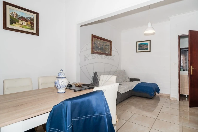 Apartamento T2 para Venda em Algueirão-Mem Martins Foto 11