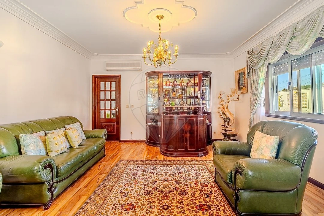 Moradia T3 para Venda em Escapães Foto 13