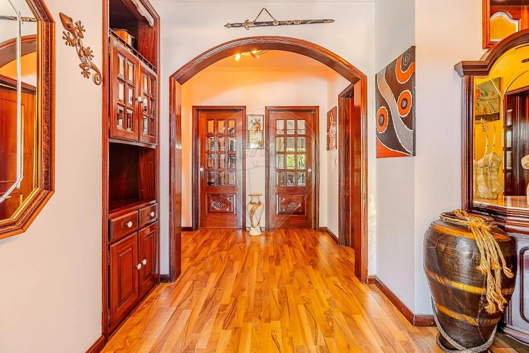 Moradia T3 para Venda em Escapães Foto 5