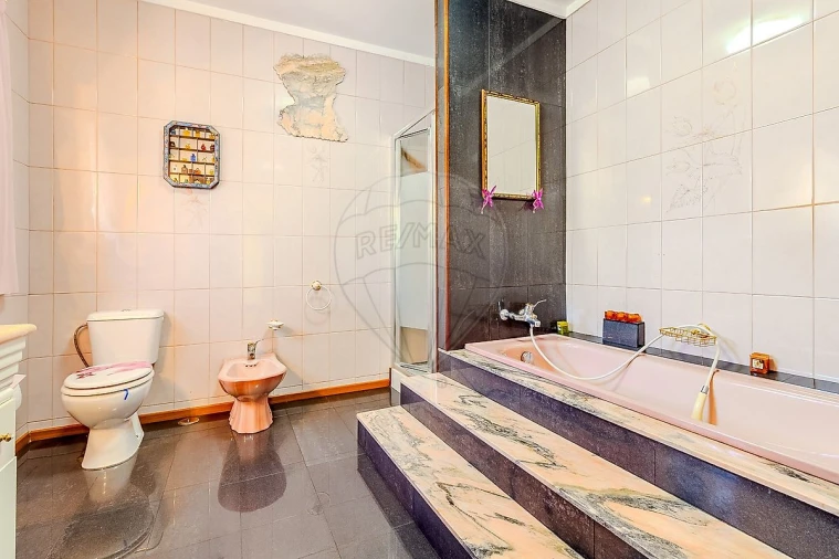 Moradia T3 para Venda em Escapães Foto 24