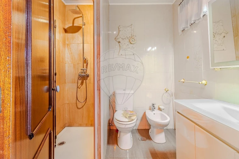 Moradia T3 para Venda em Escapães Foto 18