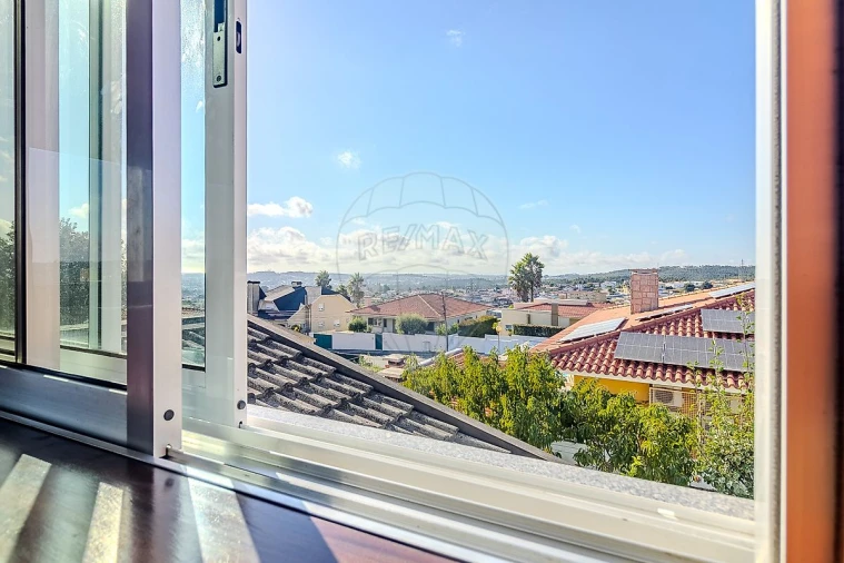 Moradia T3 para Venda em Escapães Foto 22