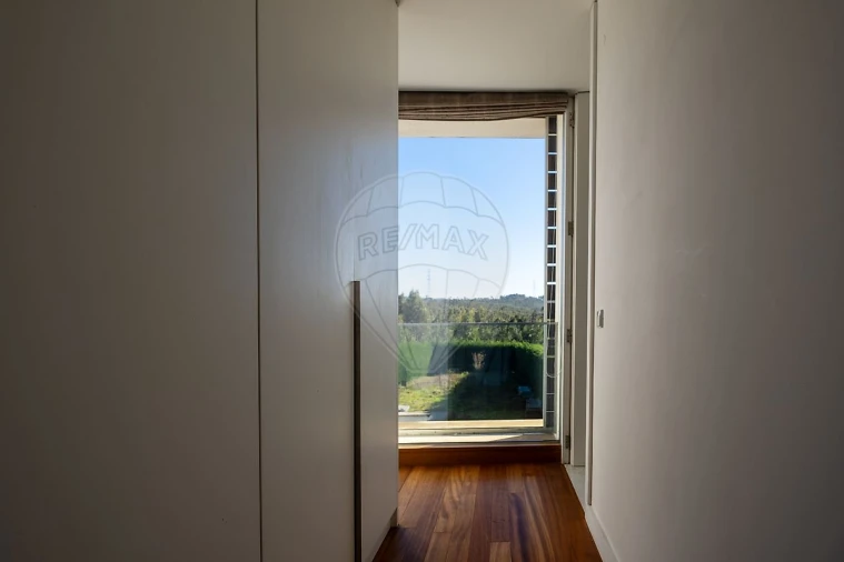 Moradia T3 para Venda em Água Longa Foto 23