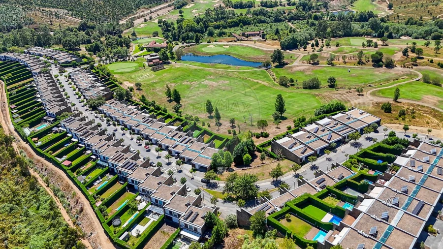 Moradia T3 para Venda em Água Longa Foto 5