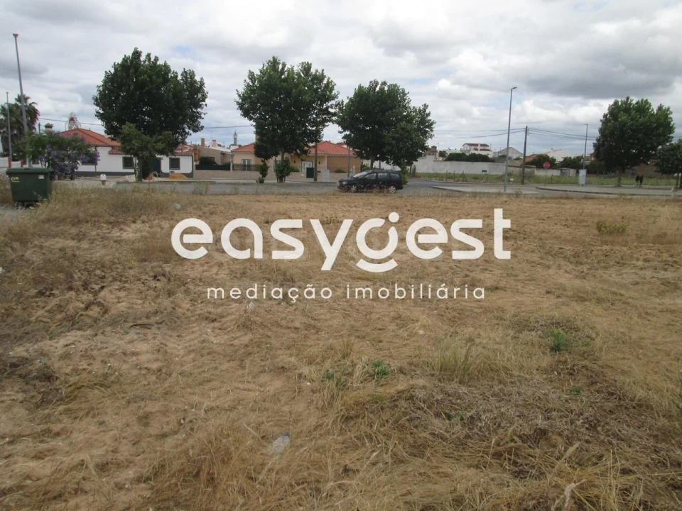 Terreno para Venda em Benfica do Ribatejo Foto 5