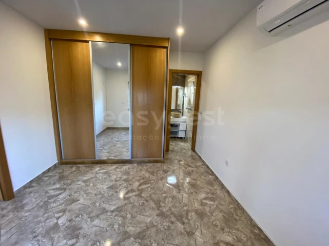 Moradia T2 para Venda em Campo Foto 6