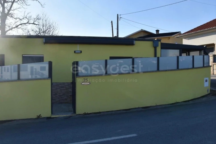 Moradia T2 para Venda em Campo Foto 16