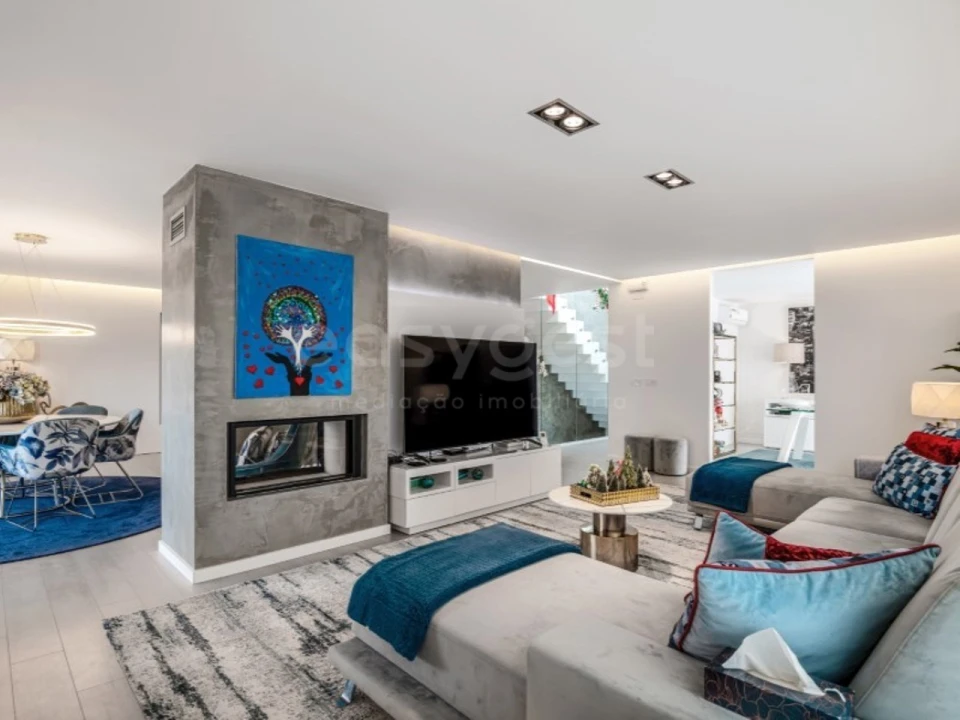 Moradia T4 para Venda em Nazare Foto 8