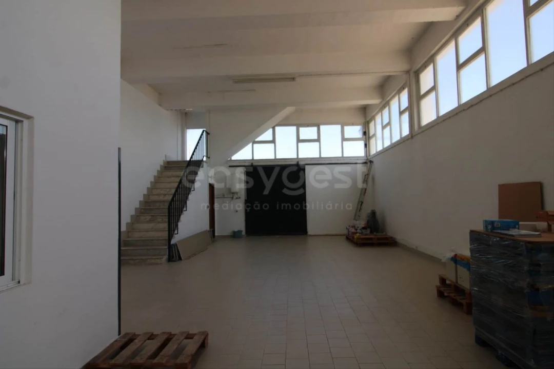 Armazém para Arrendamento em Alhandra, São João dos Montes e Calhandriz Foto 10