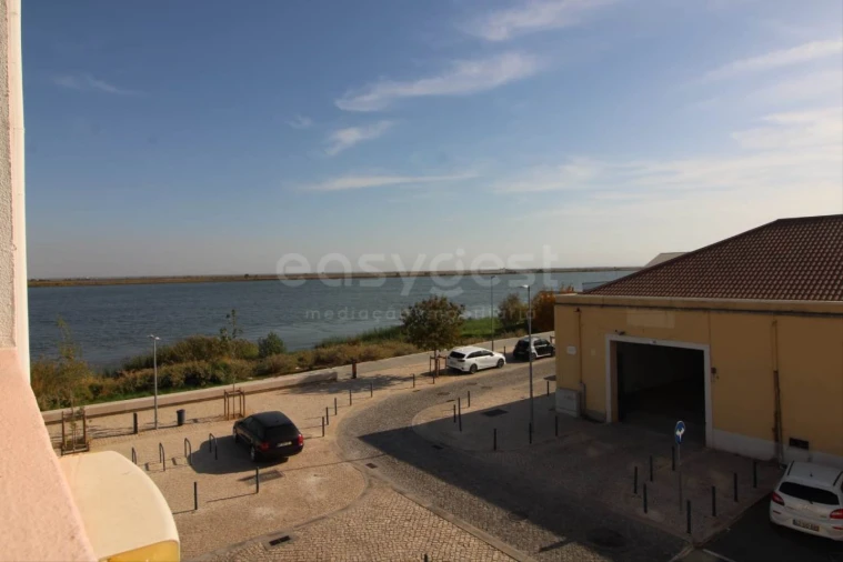 Armazém para Arrendamento em Alhandra, São João dos Montes e Calhandriz