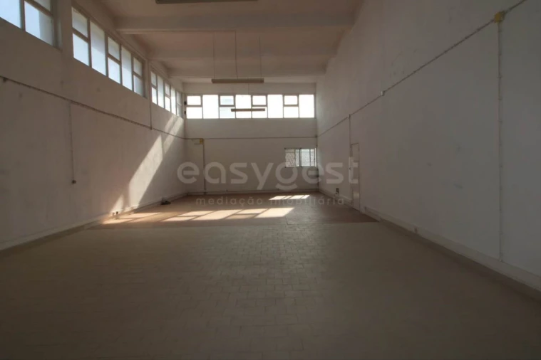 Armazém para Arrendamento em Alhandra, São João dos Montes e Calhandriz Foto 7