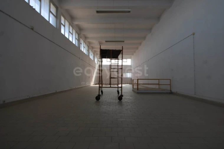Armazém para Arrendamento em Alhandra, São João dos Montes e Calhandriz Foto 9