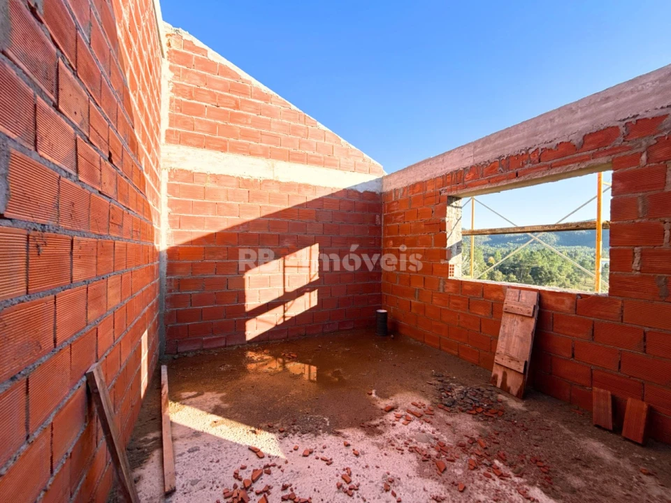 Moradia T3 para Venda em Olalhas Foto 14