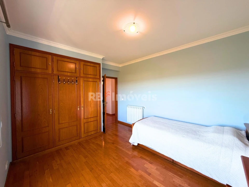 Moradia T3 para Venda em Carregueiros Foto 7