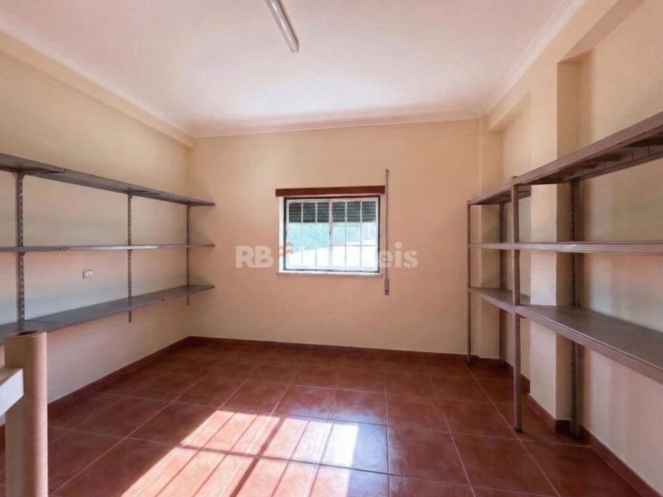 Moradia T3 para Venda em Carregueiros Foto 17