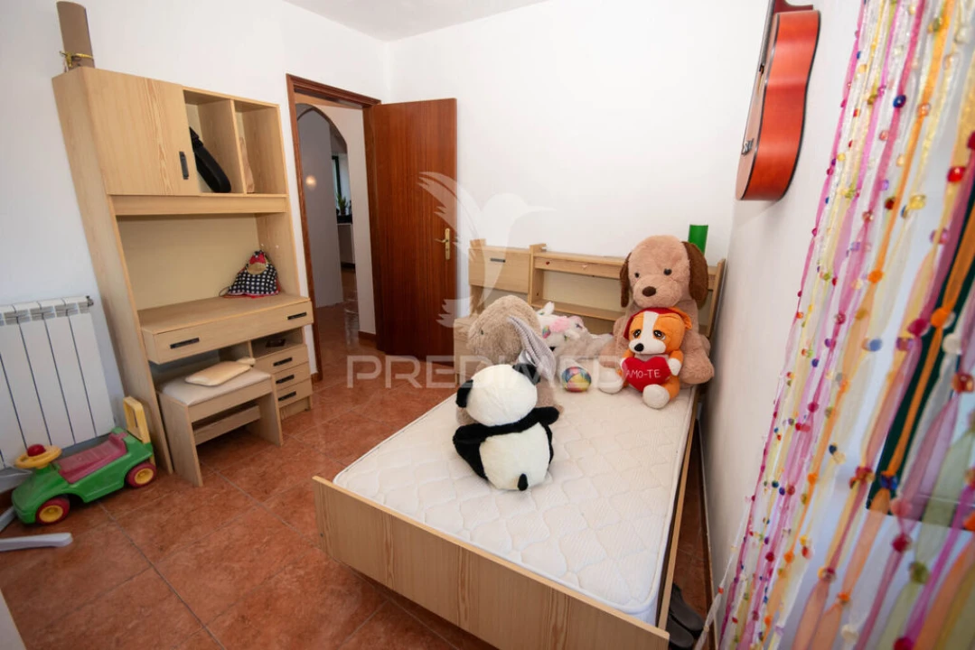 Moradia T3 para Venda em Freixo de Numão Foto 5