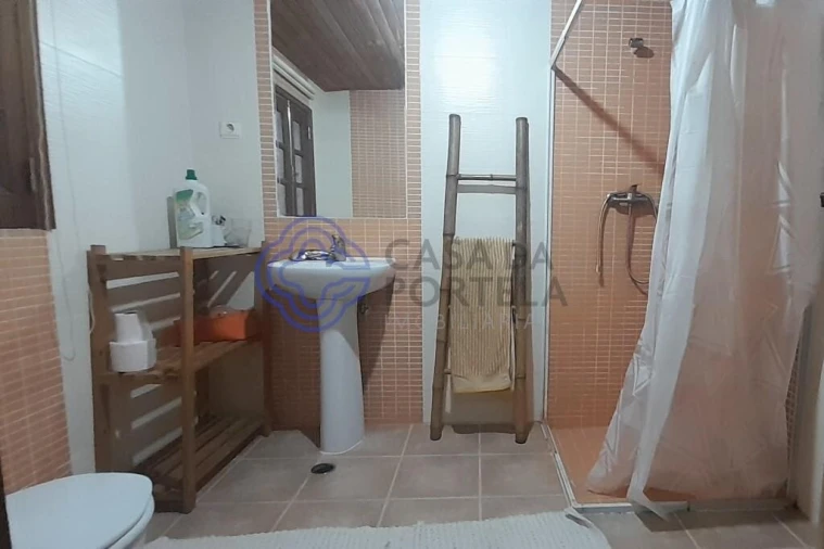 Moradia T4 para Venda em Três Povos Foto 16