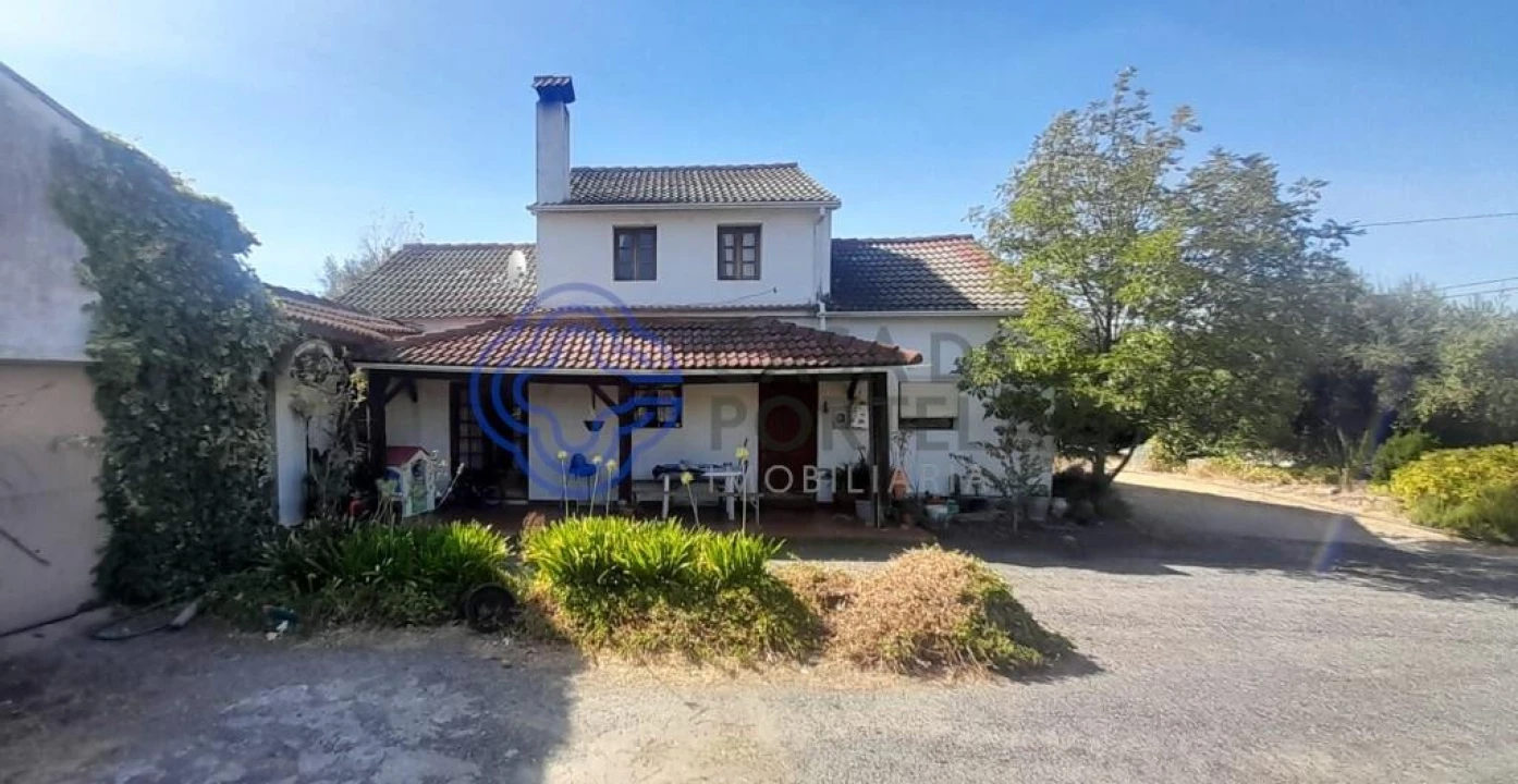 Moradia T4 para Venda em Três Povos Foto 1