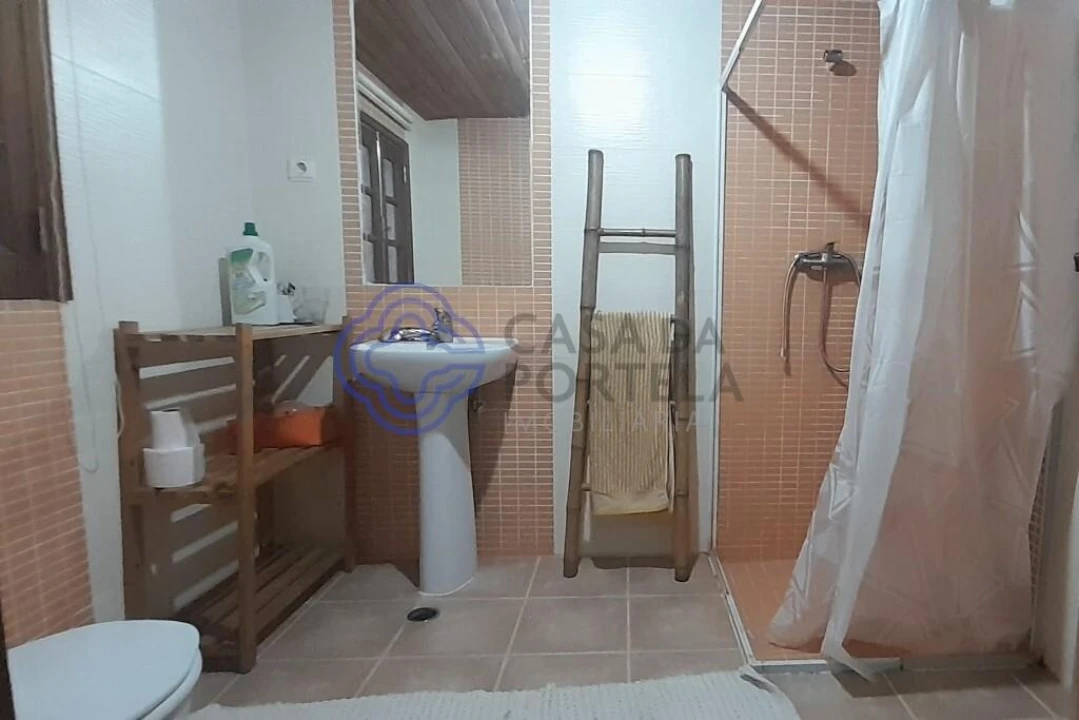 Moradia T4 para Venda em Três Povos Foto 16