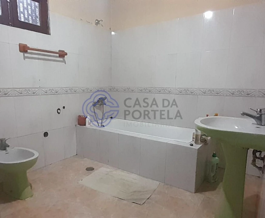 Moradia T4 para Venda em Três Povos Foto 19