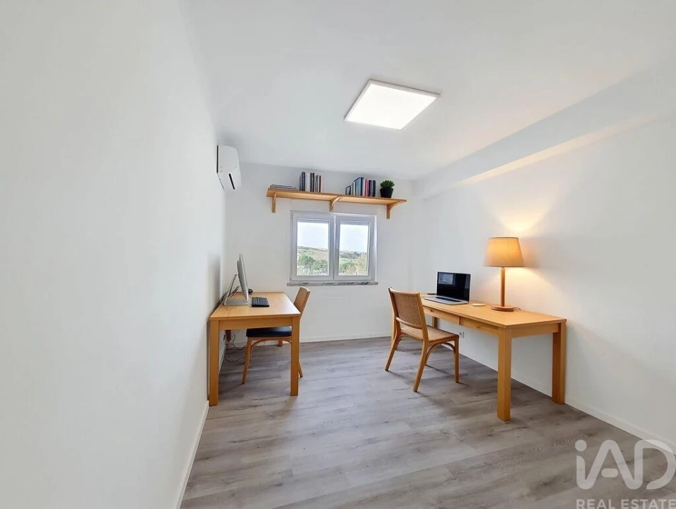 Apartamento T2 para Venda em Lourinhã e Atalaia Foto 20