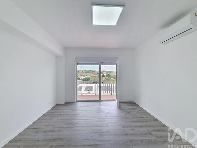 Apartamento T2 para Venda em Lourinhã e Atalaia Foto 15