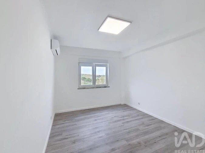 Apartamento T2 para Venda em Lourinhã e Atalaia Foto 21