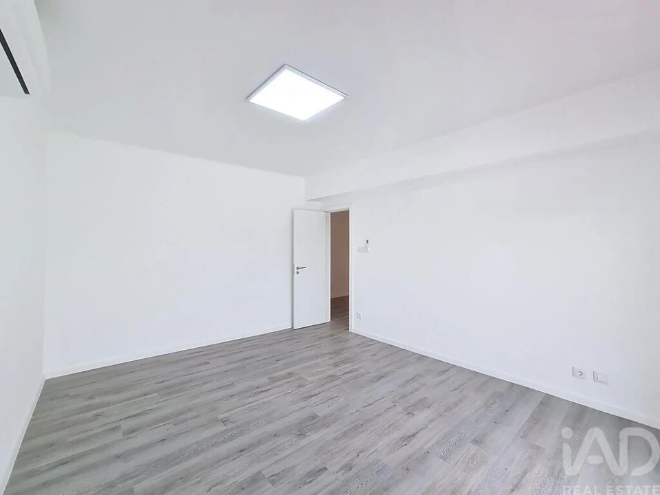 Apartamento T2 para Venda em Lourinhã e Atalaia Foto 13