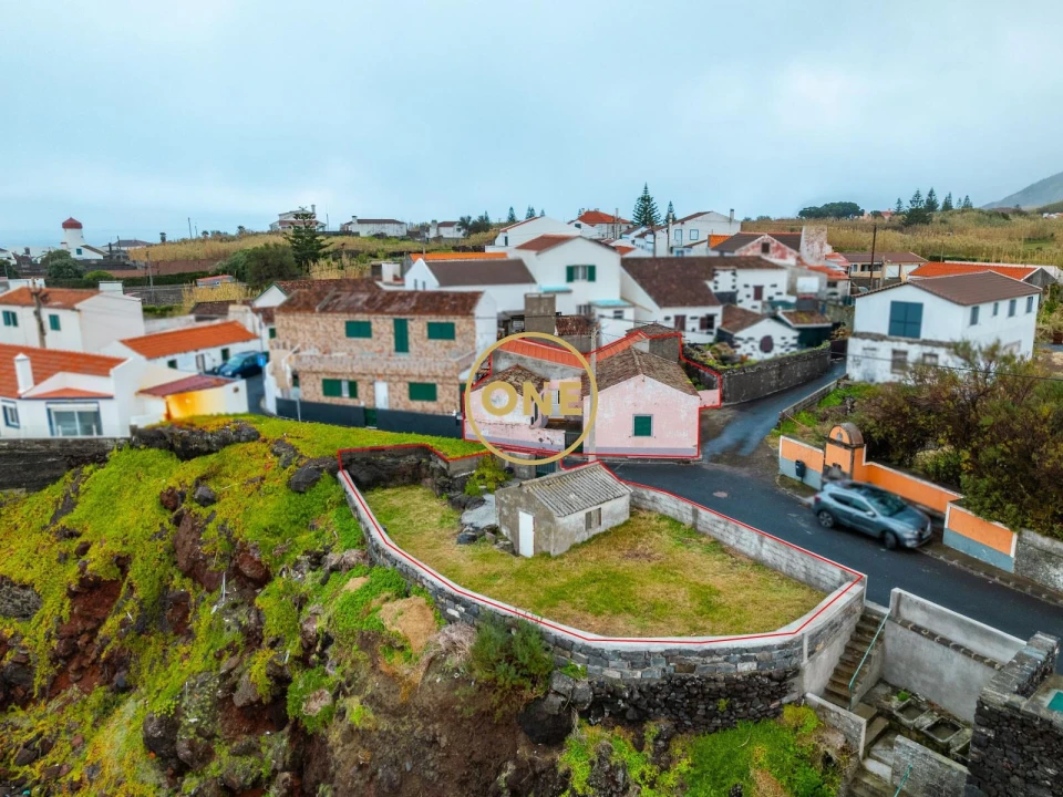 Moradia T2 para Venda em Mosteiros Foto 23