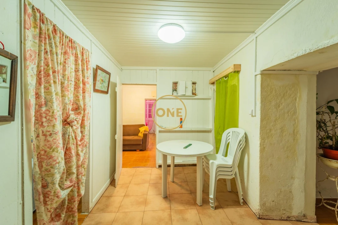 Moradia T2 para Venda em Mosteiros Foto 11