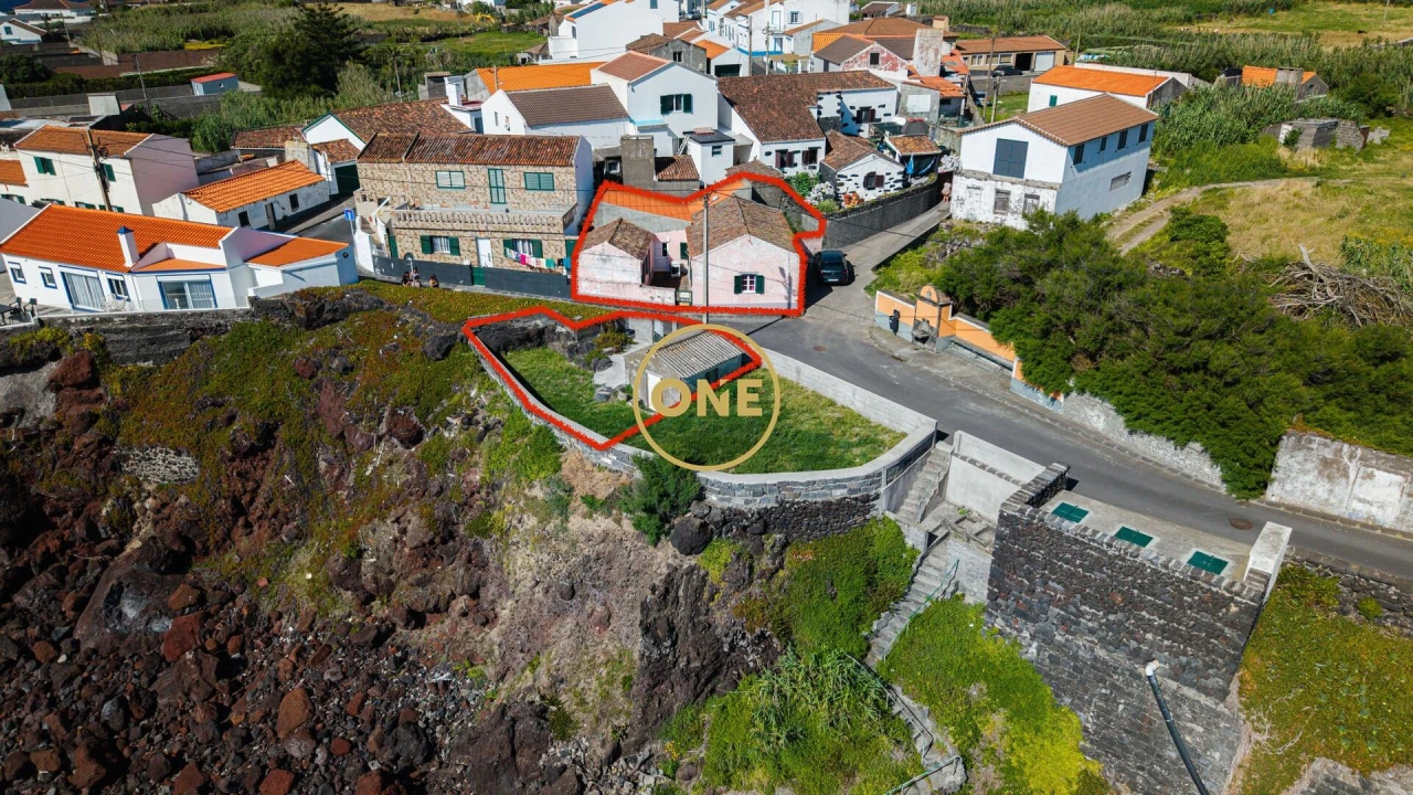 Moradia T2 para Venda em Mosteiros Foto 29