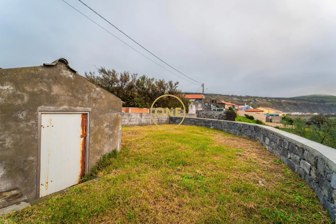 Moradia T2 para Venda em Mosteiros Foto 20