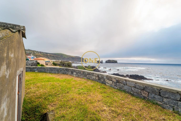 Moradia T2 para Venda em Mosteiros