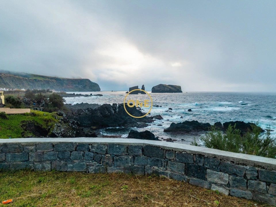 Moradia T2 para Venda em Mosteiros Foto 26