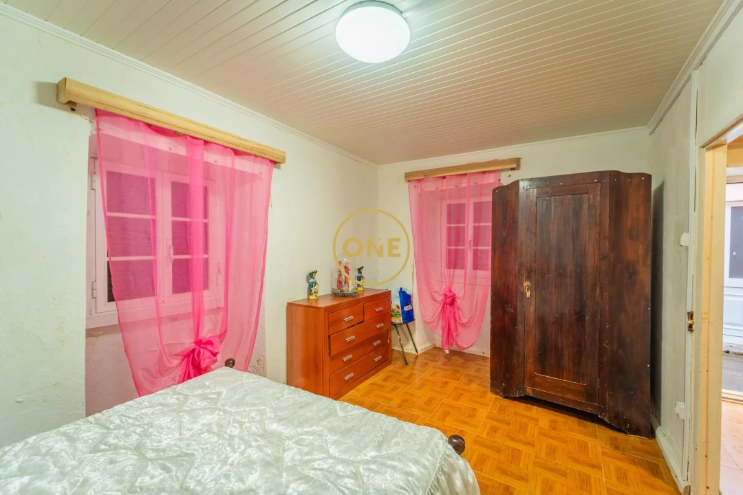 Moradia T2 para Venda em Mosteiros Foto 5