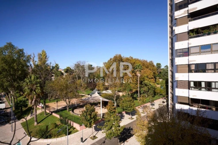 Apartamento T3 para Arrendamento em Santa Clara Foto 22