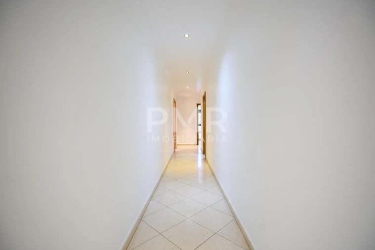 Apartamento T3 para Arrendamento em Santa Clara Foto 14
